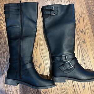 Black Knee-High Women's Boots